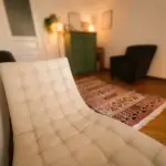 Dettaglio chaise longue per i colloqui individuali – Dott. Cristiano Pedersini